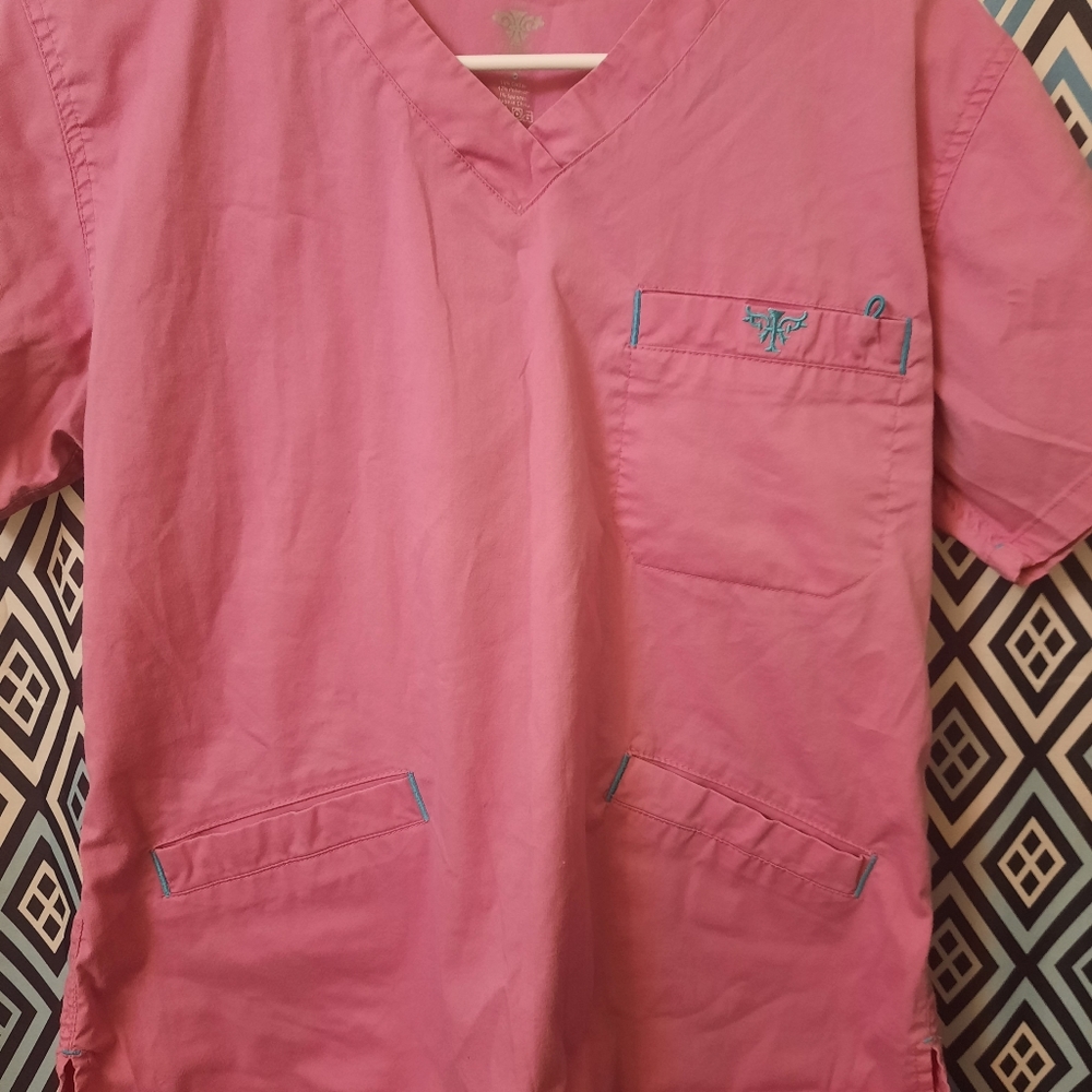 Med couture Small scrubs shirt